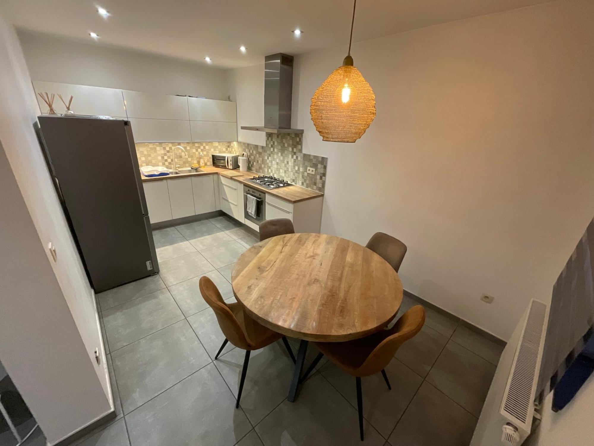 Maison 3 Chambres Proximite Aeroport Et Grand Axes Charleroi Exterior foto
